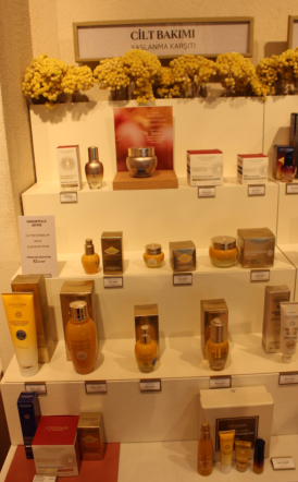 aged skin line